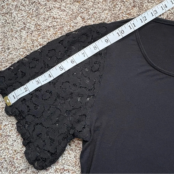 4/25$ 14th & Union Women’s Black Flutter Lace Sleeve Blouse Size Small - Picture 7 of 7